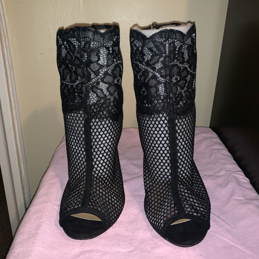 Chinese Laundry Black Lace Heels